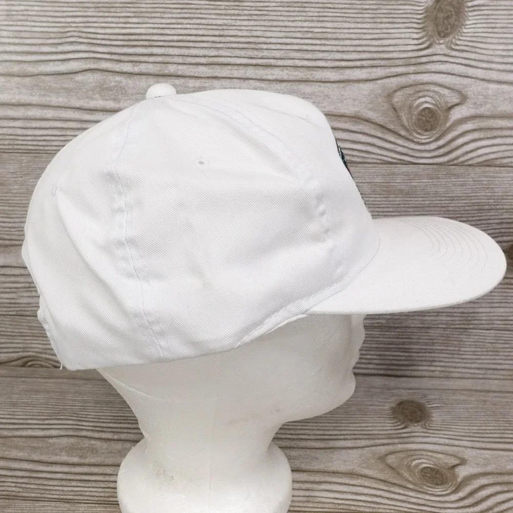 BASS PRO SHOPS LOGO WHITE SNAPBACK TRUCKER BASEBALL HAT CAP